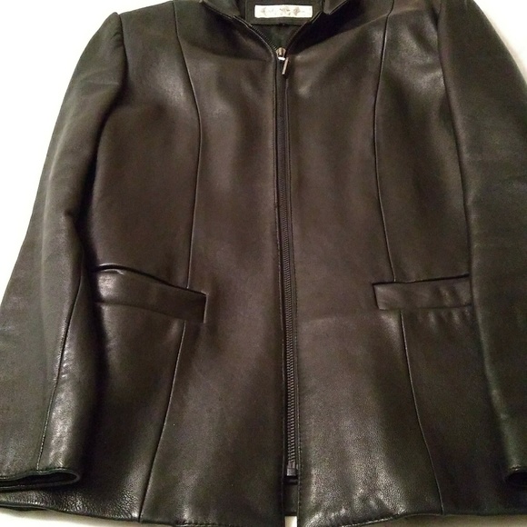 Jones New York Jackets & Blazers - Jones New York Women's Leather Jacket Vintage: Leather is back in!